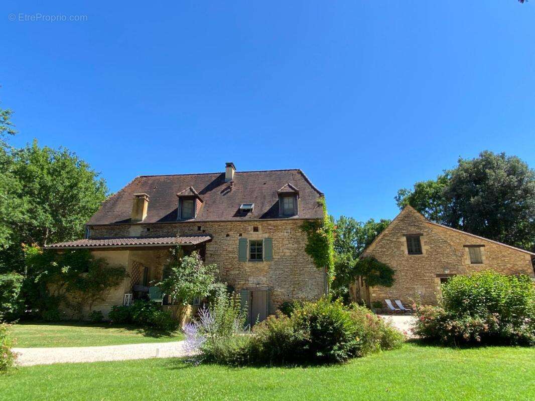 Maison à SAINTE-NATHALENE