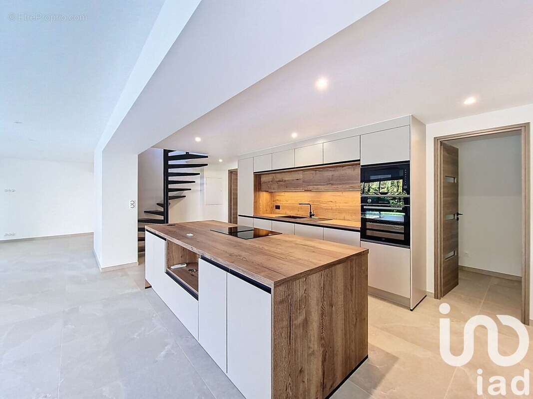 Photo 9 - Maison à SAINT-FARGEAU-PONTHIERRY