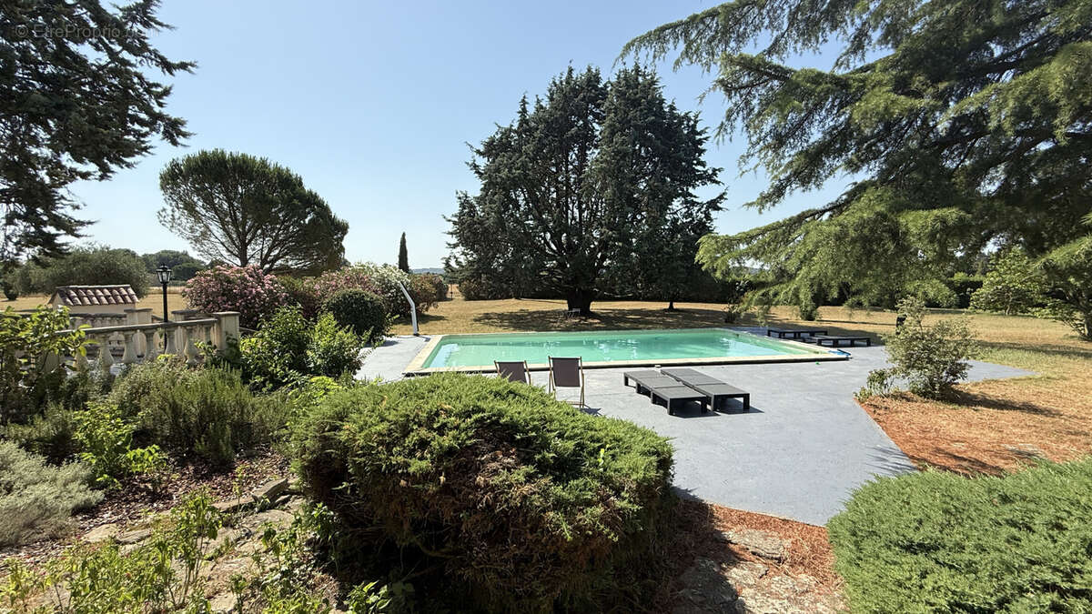 Maison à SAINT-QUENTIN-LA-POTERIE