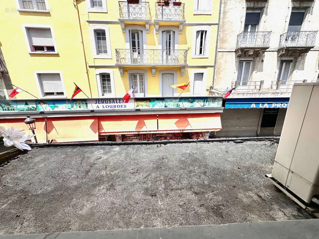 Local commercial secteur prisé sur le boulevard de la grotte . Actuellement loué 1000 € TTC - photo 6
