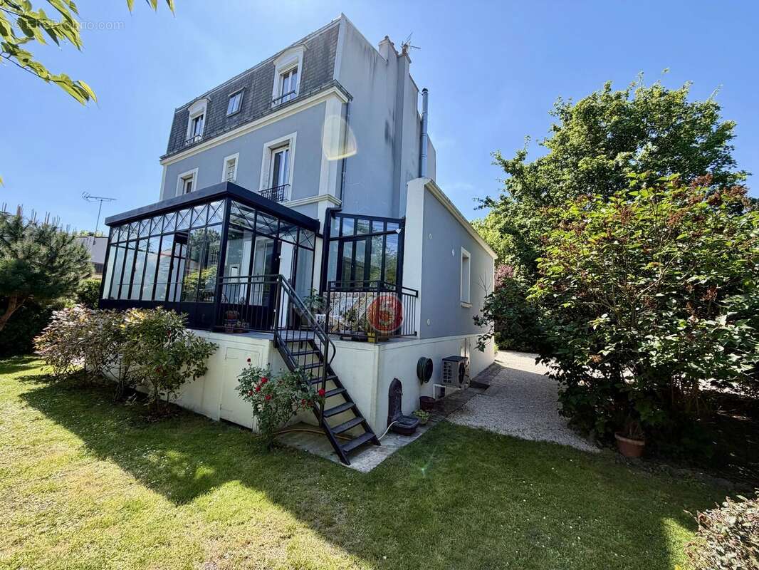 Maison à LE RAINCY