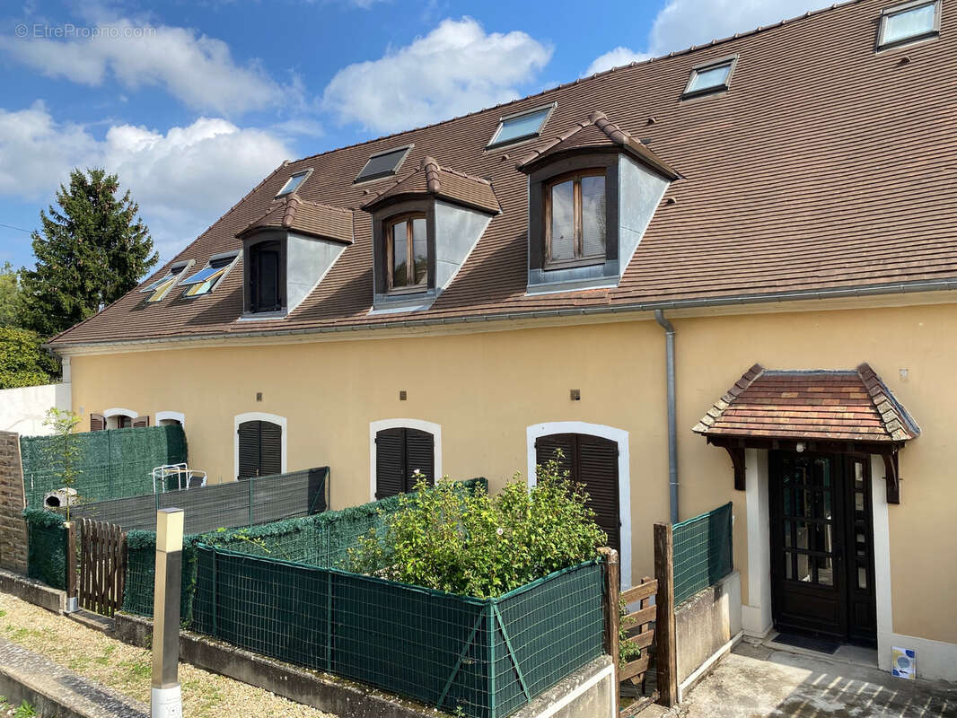 Appartement à VILLABE