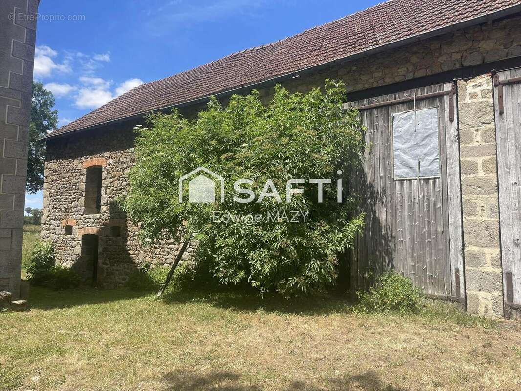 Photo 4 - Maison à LE CHAUCHET