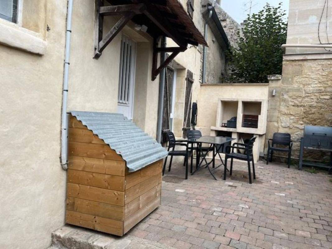 Maison à BURY