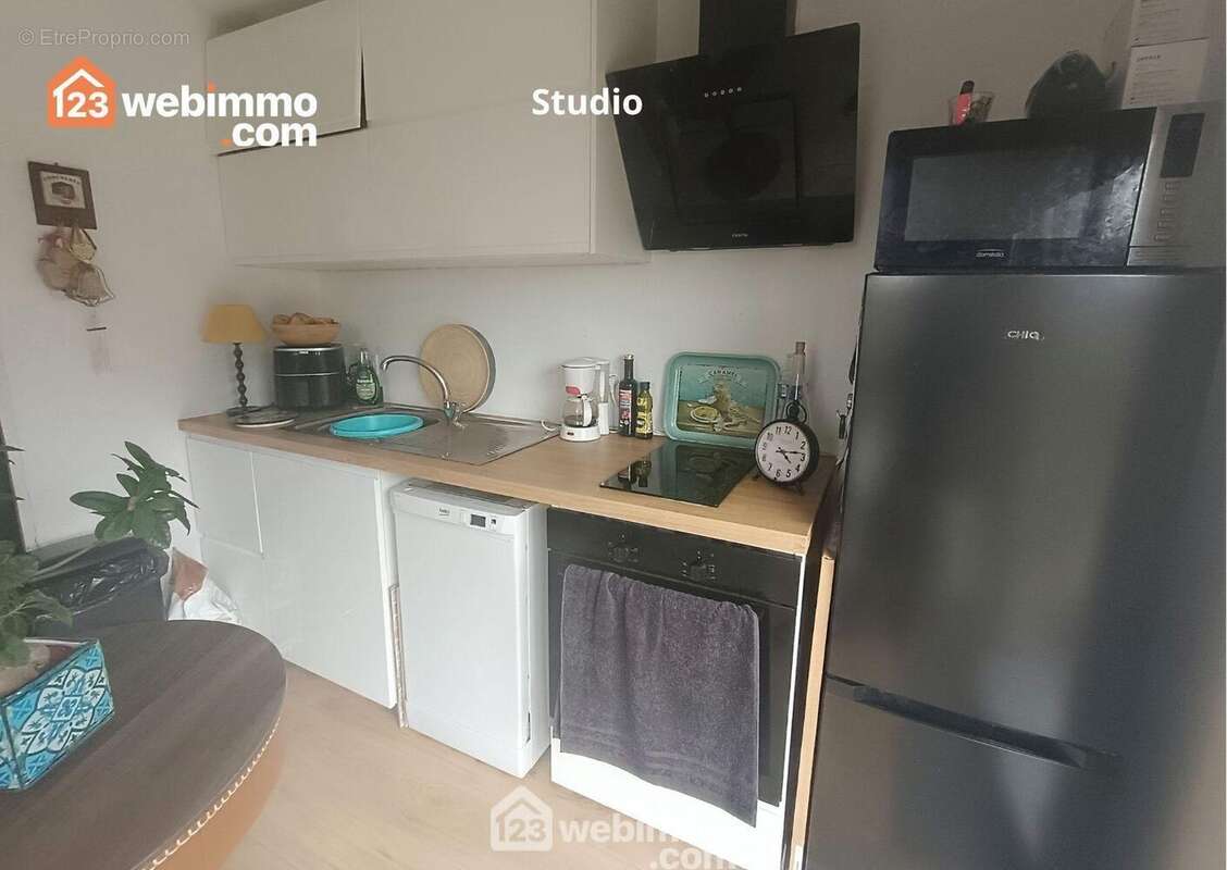 Maison à CAOUENNEC-LANVEZEAC