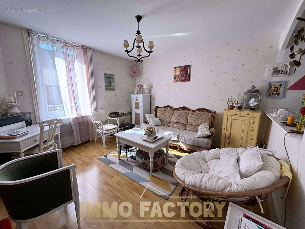 Appartement à RIORGES