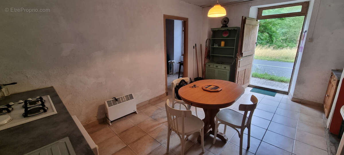 Maison 83 m² à Entraygues-Sur-Truyere  - photo 4