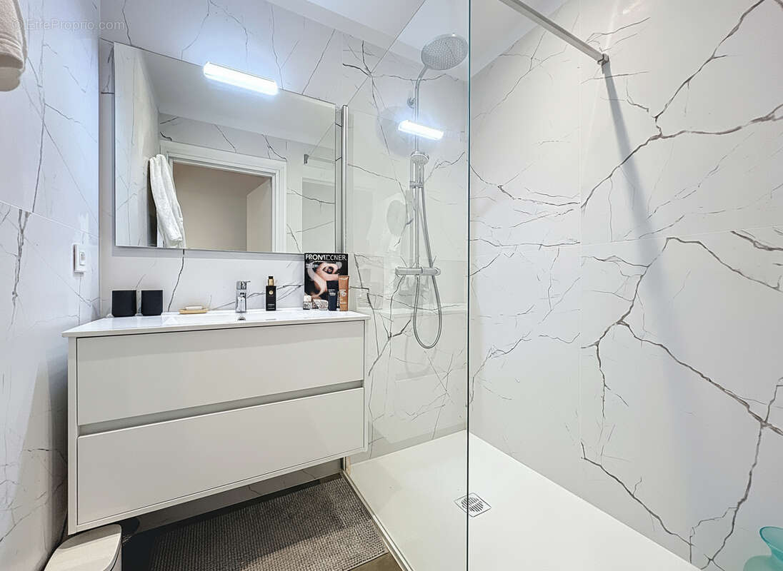 Appartement à MOUGINS