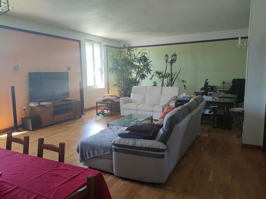 Photo 7 - Maison à VILLIEU-LOYES-MOLLON