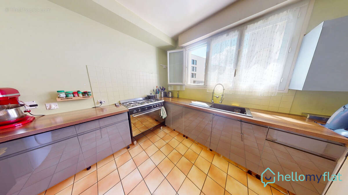 Appartement 91 m² à Reims  - photo 4