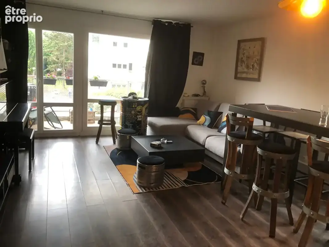 Appartement à COURBEVOIE