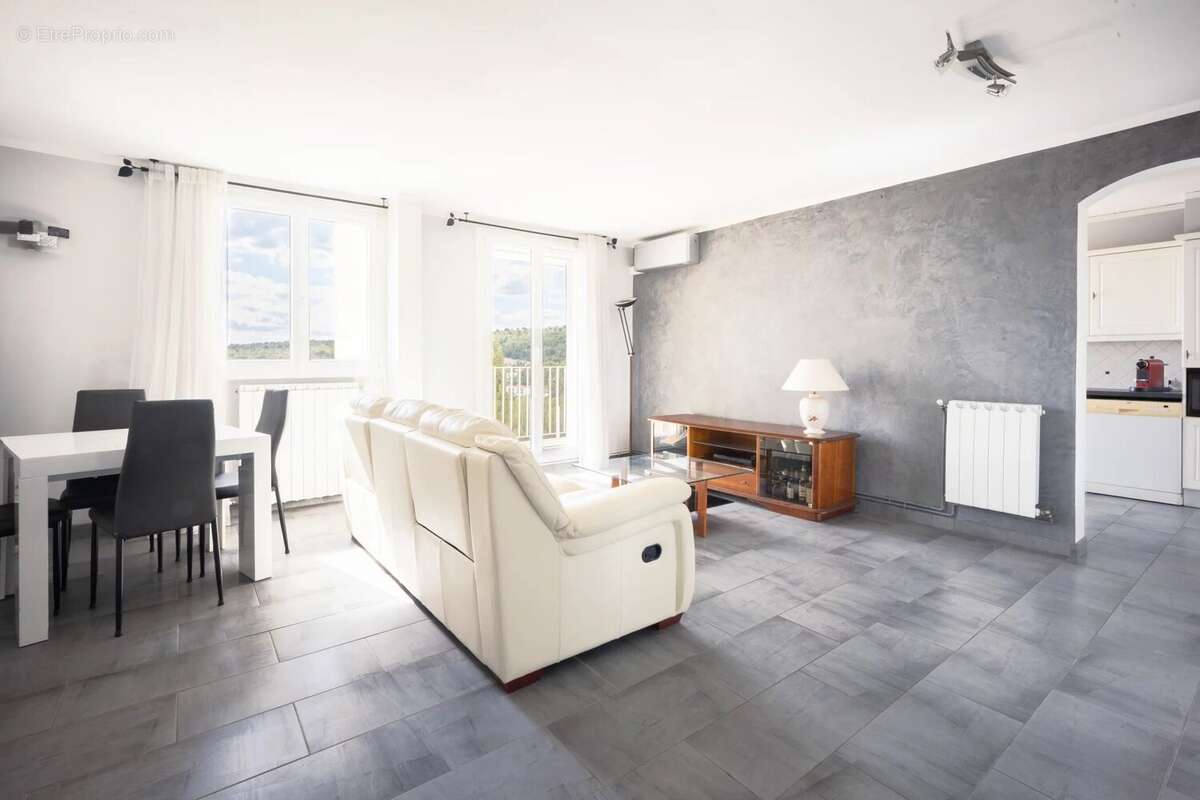 Appartement à MARSEILLE-13E