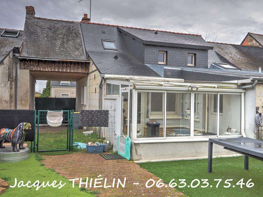 Maison à LONGUE-JUMELLES