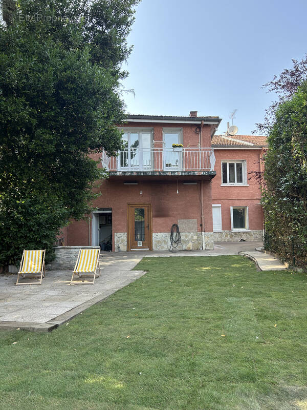 Maison à CHAMPAGNE-AU-MONT-D&#039;OR