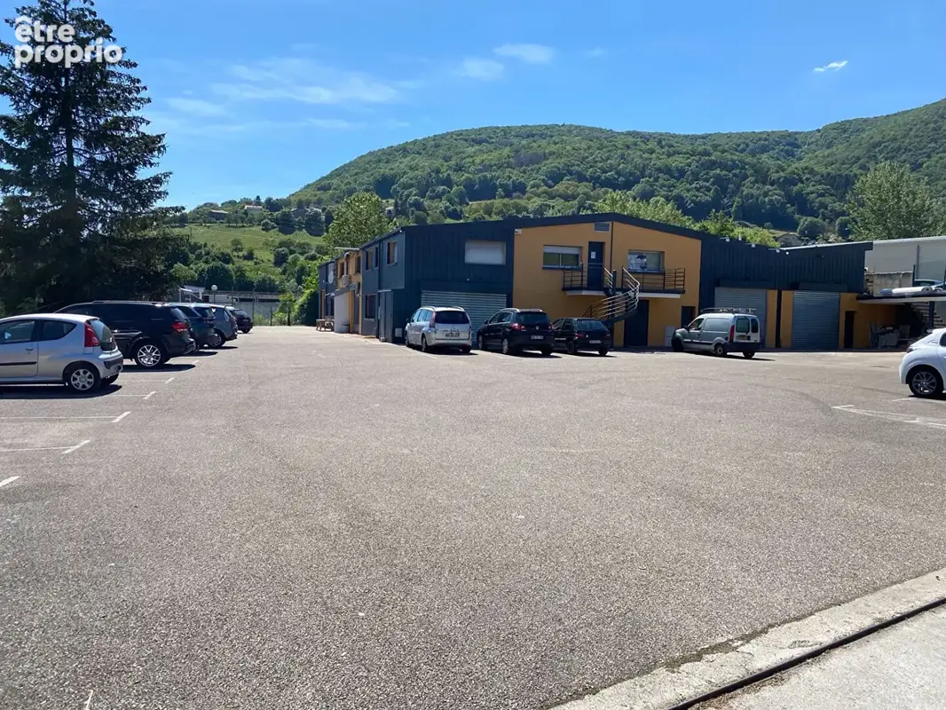 Local commercial za des blanchisseries voiron - photo 2