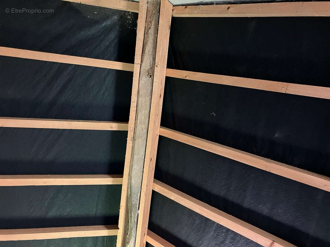 Maison à SAINT-MARCEL-EN-MARCILLAT