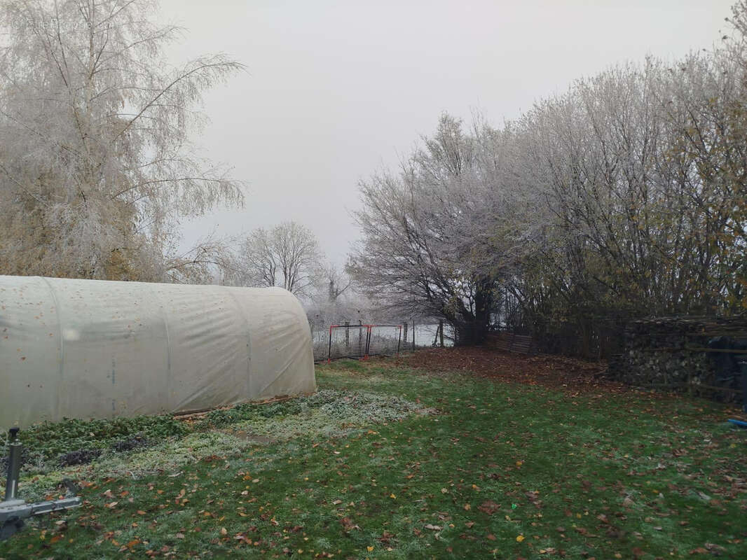 Maison à VAUX-ANDIGNY