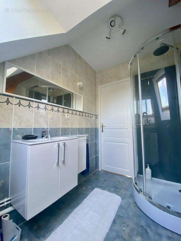 Maison à SAINT-PRYVE-SAINT-MESMIN