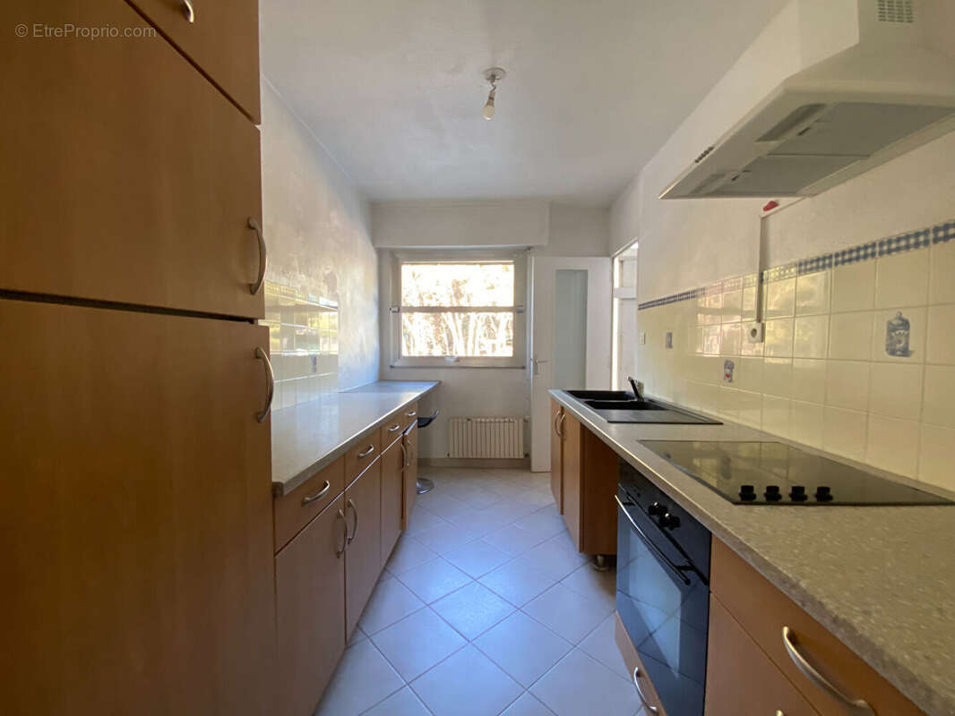 La seyne sur mer appartement  4 pièce(s) 80m²  avec cave - photo 4
