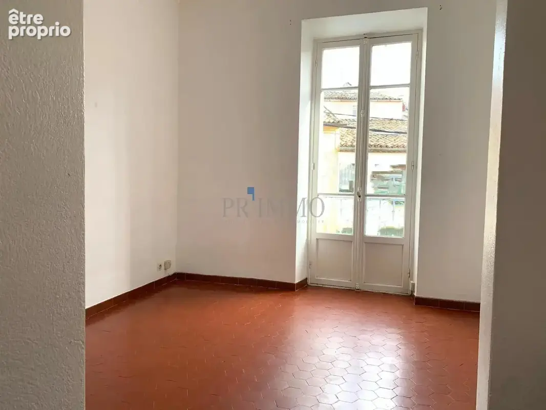 Fréjus Centre appartement T4 en duplex de 63 m2, à rénover, - photo 4