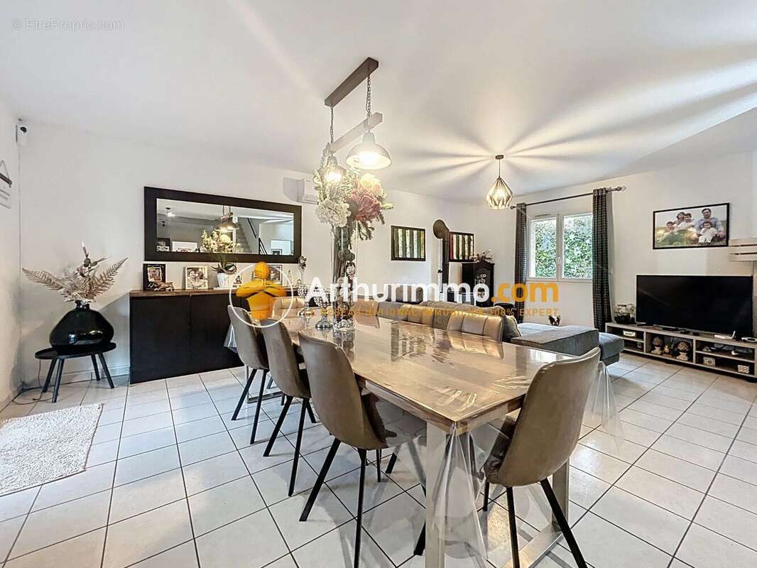 Maison à SAINT-SAVIN