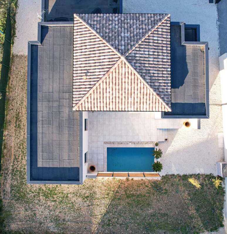 Maison à UZES