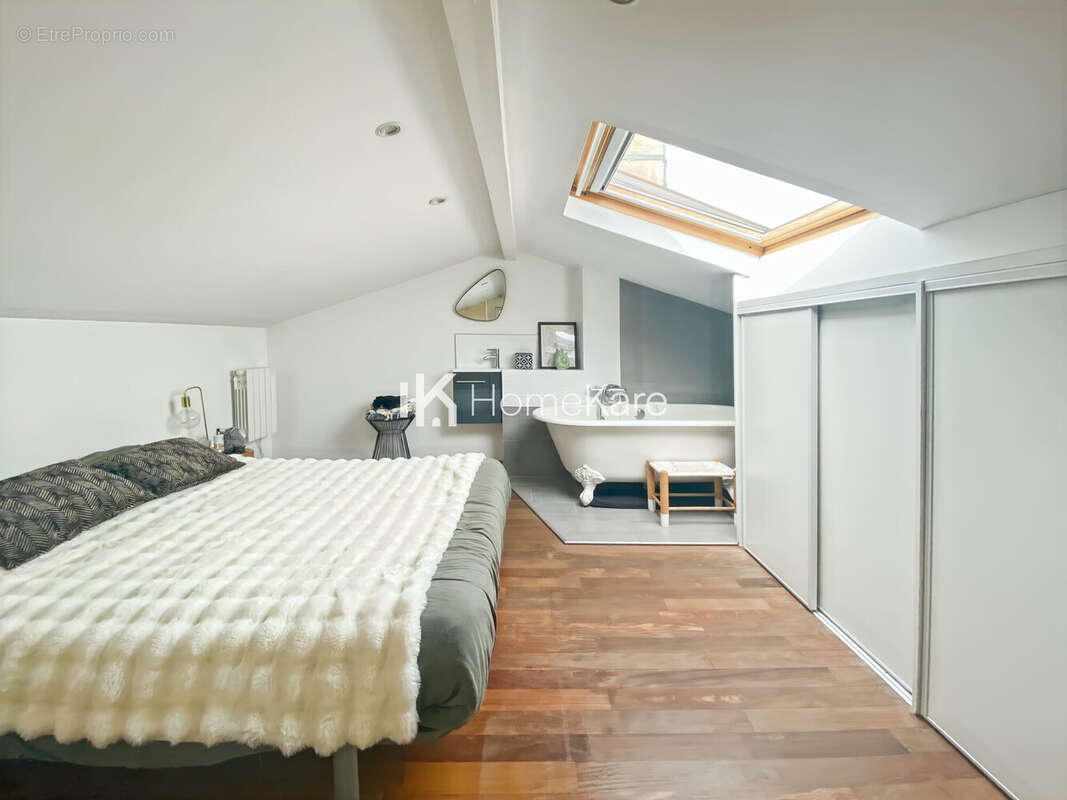 Maison à VILLENAVE-D'ORNON