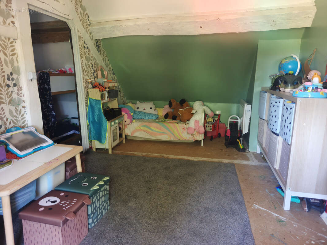 Maison de 108 m2, 5 pièces avec 3 chambres - Travaux à prévoir - photo 7