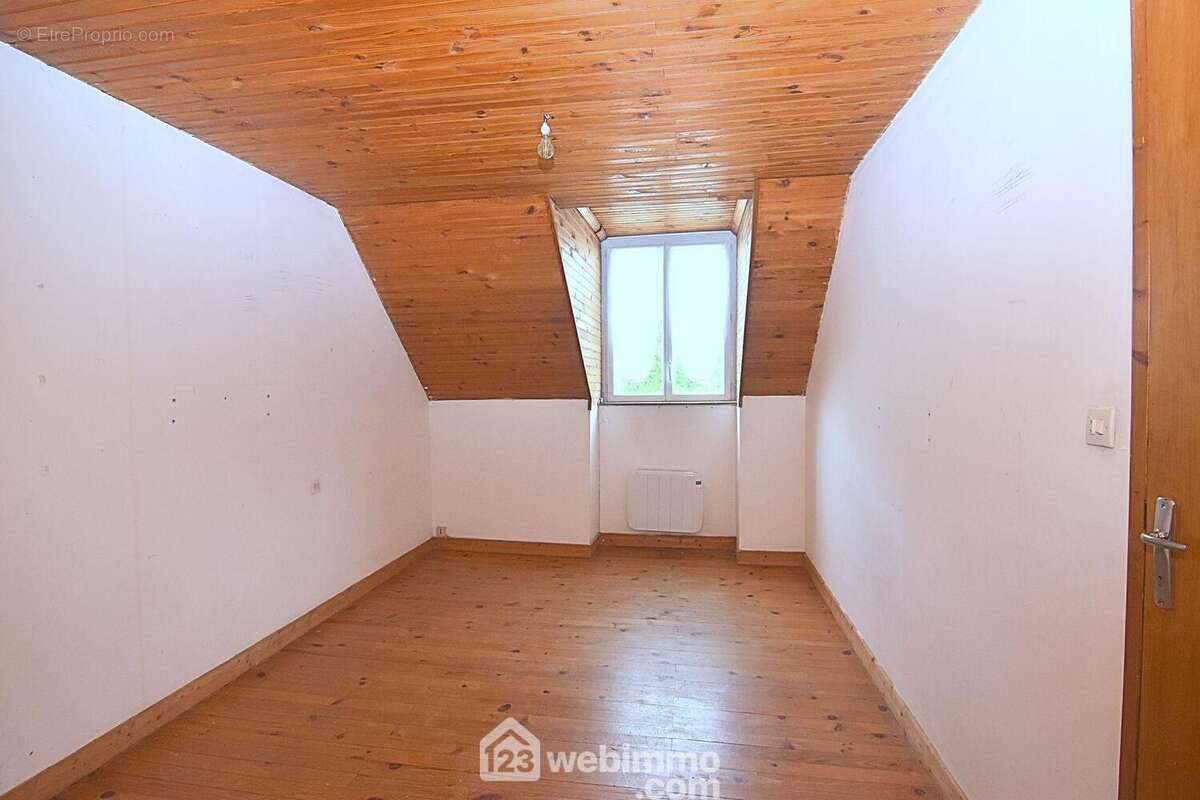 Maison à GUERLESQUIN