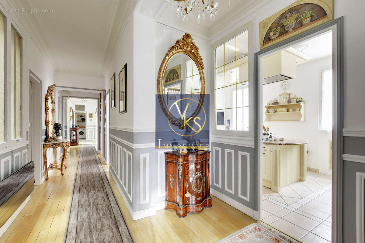 Appartement à COLOMBES