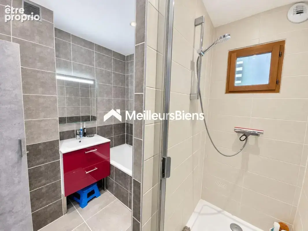 Appartement T4 proche centre-ville - photo 9