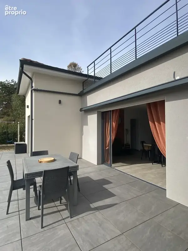 Maison 5 pièces 168 m² à vendre à Charlieu (42190) - photo 3