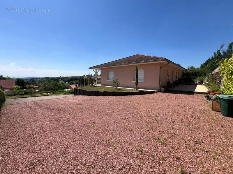 Maison à CHAUFFAILLES