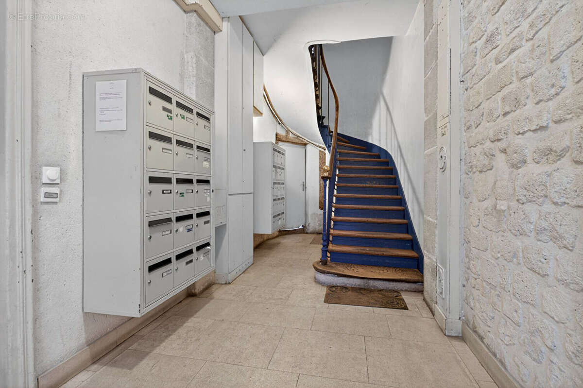 Appartement à PARIS-12E