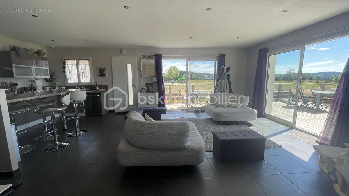 Maison à ALBARET-SAINTE-MARIE