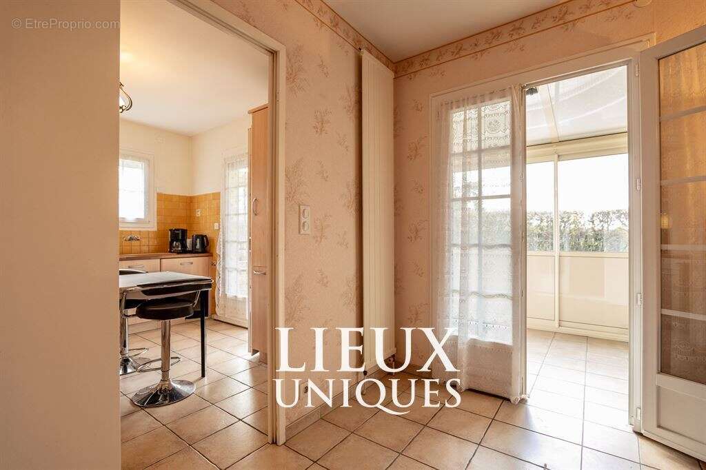 Maison à MEUSNES