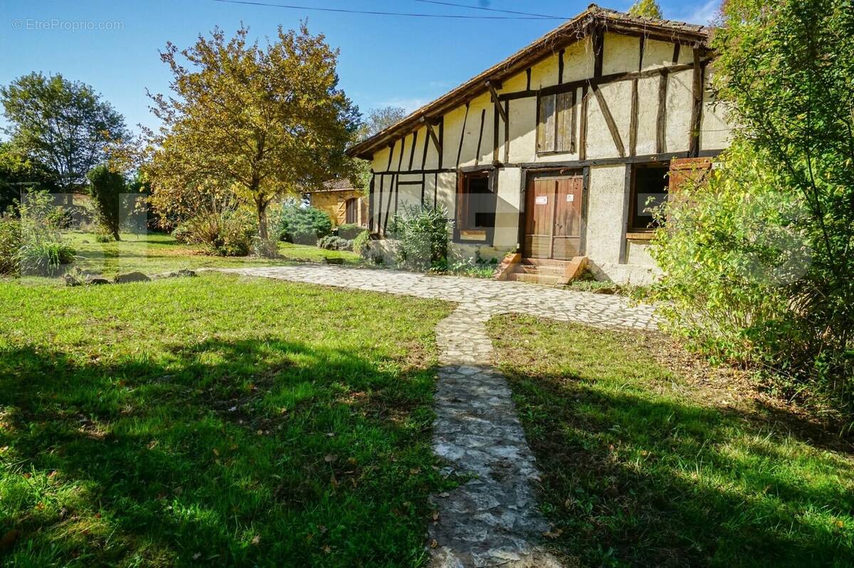 1 - Maison à MONCLAR