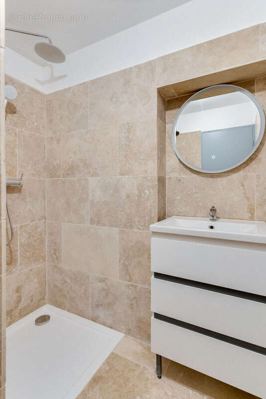 Appartement à BEAUCAIRE