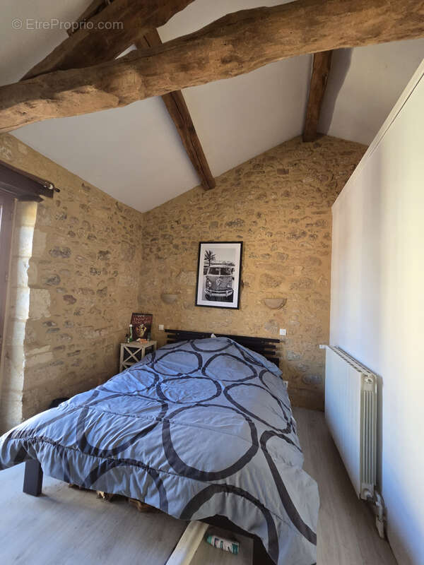 Ensemble immobilier dans le bourg du village - photo 27