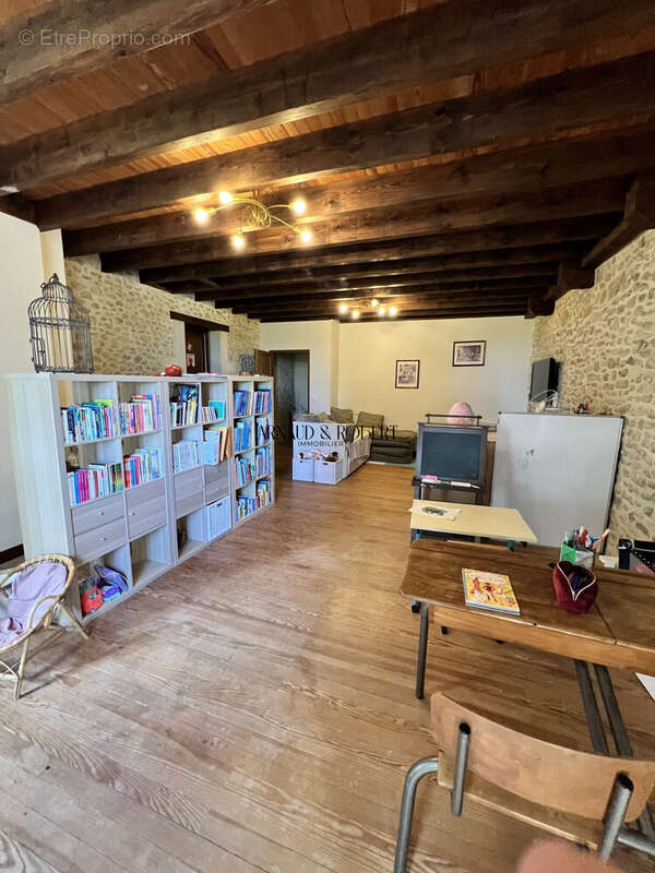 Maison à SAUZET