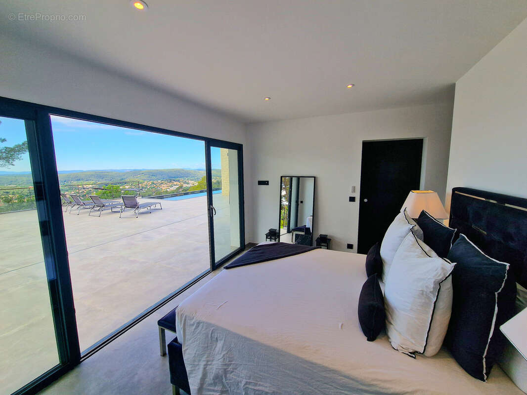 Maison à DRAGUIGNAN