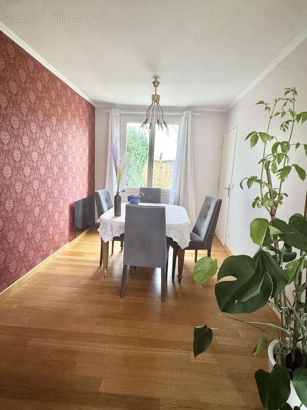 Maison à SAINT-PRIX