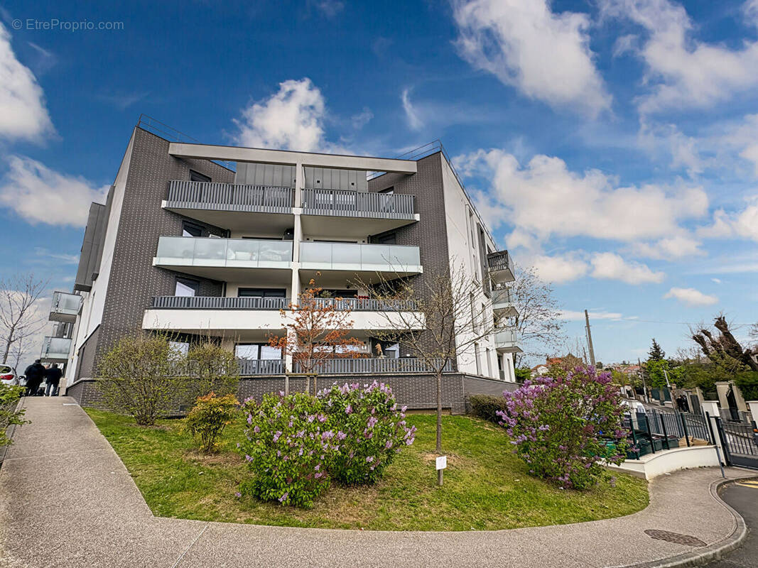 Appartement à LE RAINCY