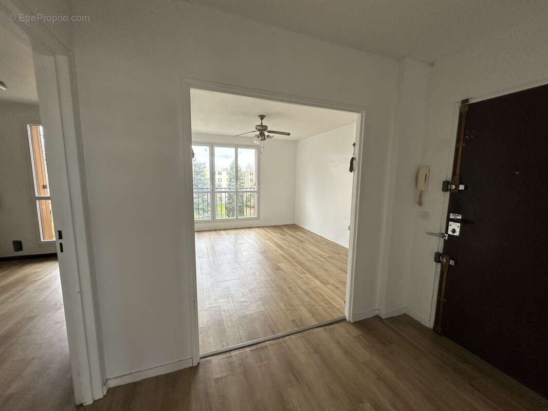 Appartement à BROU-SUR-CHANTEREINE