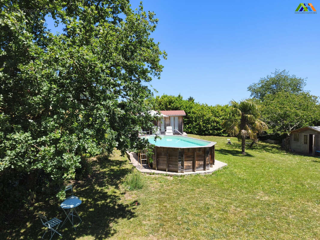 Maison 266 m² à Puydarrieux  - photo 4