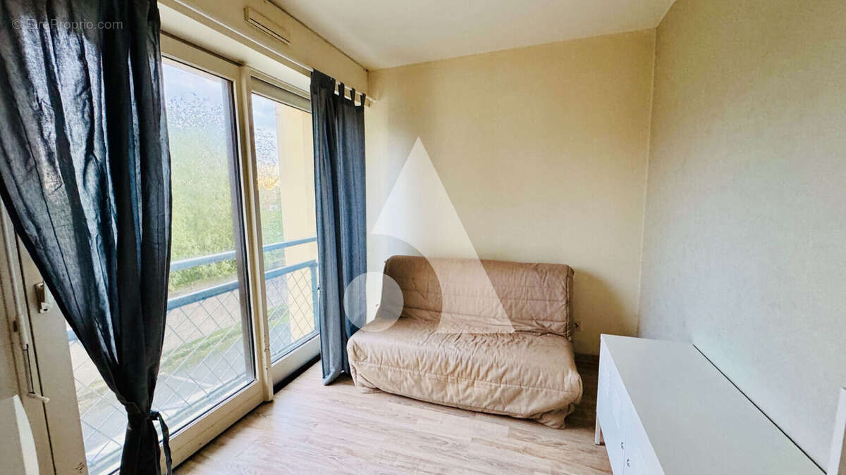 Appartement La Roche Sur Yon - 2 pièce(s) - 42,32 m2 - photo 2