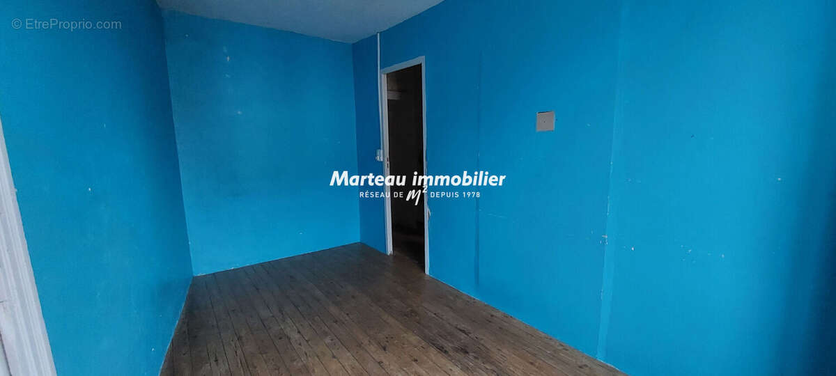 Maison à SAINT-COSME-EN-VAIRAIS