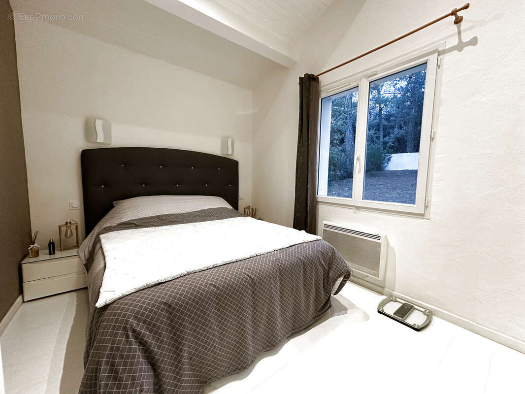 Maison à MESCHERS-SUR-GIRONDE