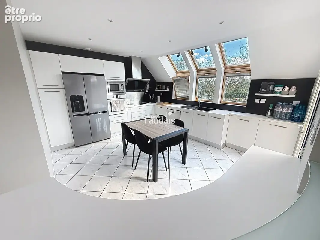 Maison 209 m² à Pont-Hebert  - photo 5