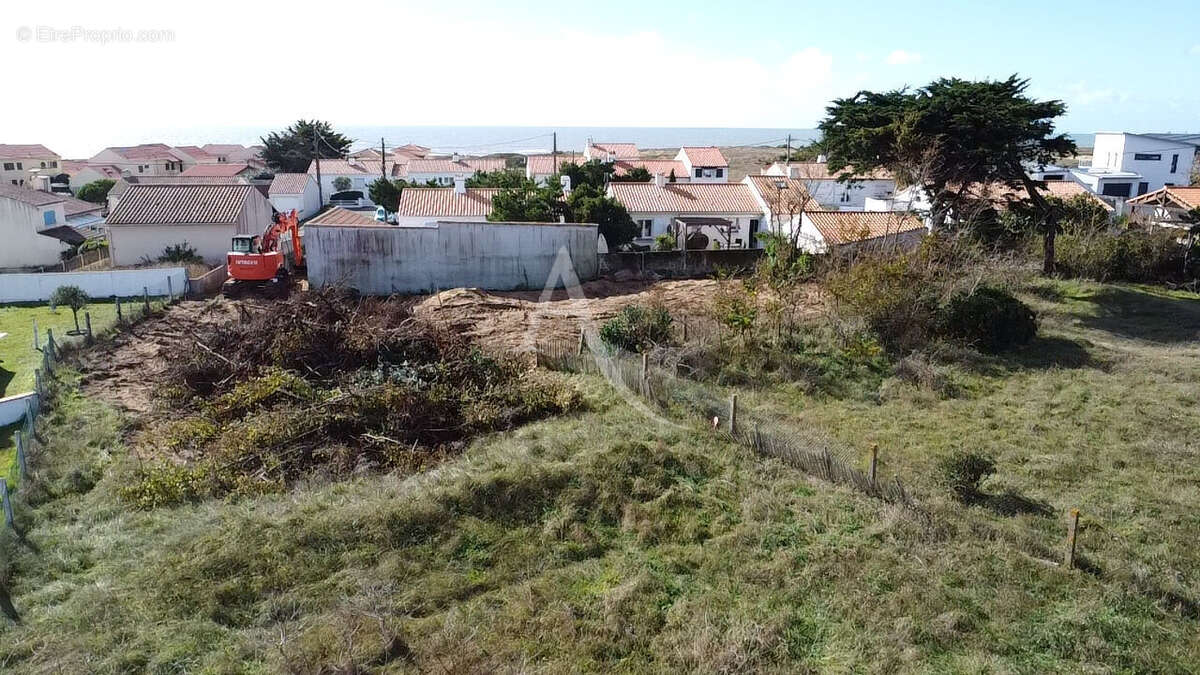Terrain à BRETIGNOLLES-SUR-MER